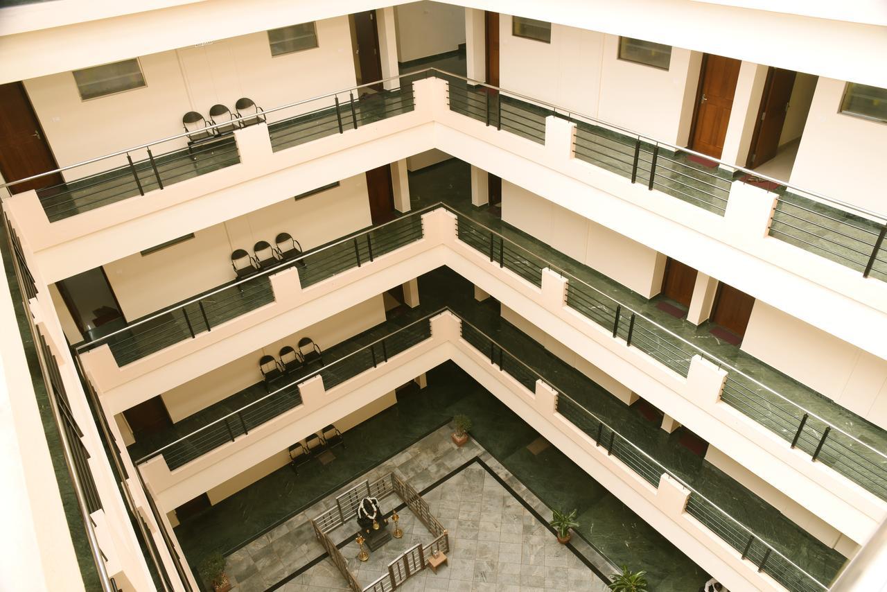 Slr Residency Hotel Subrahmanya Zewnętrze zdjęcie